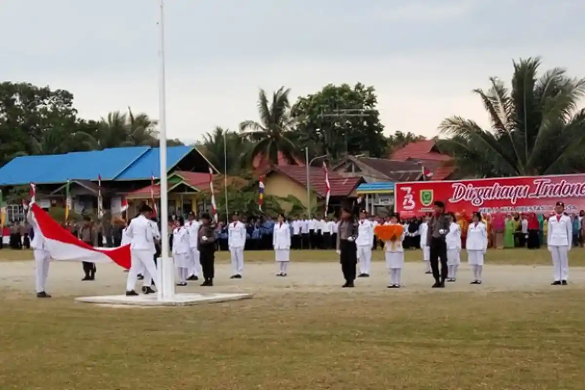 Tali Bendera Putus saat Peringatan HUT RI di Maratua, Paskibra Tetap Bentangkan Bendera hingga Akhir
