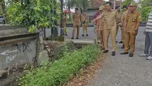 Bupati-kembang-sosialisasi-pengelolaan-sampah.jpg