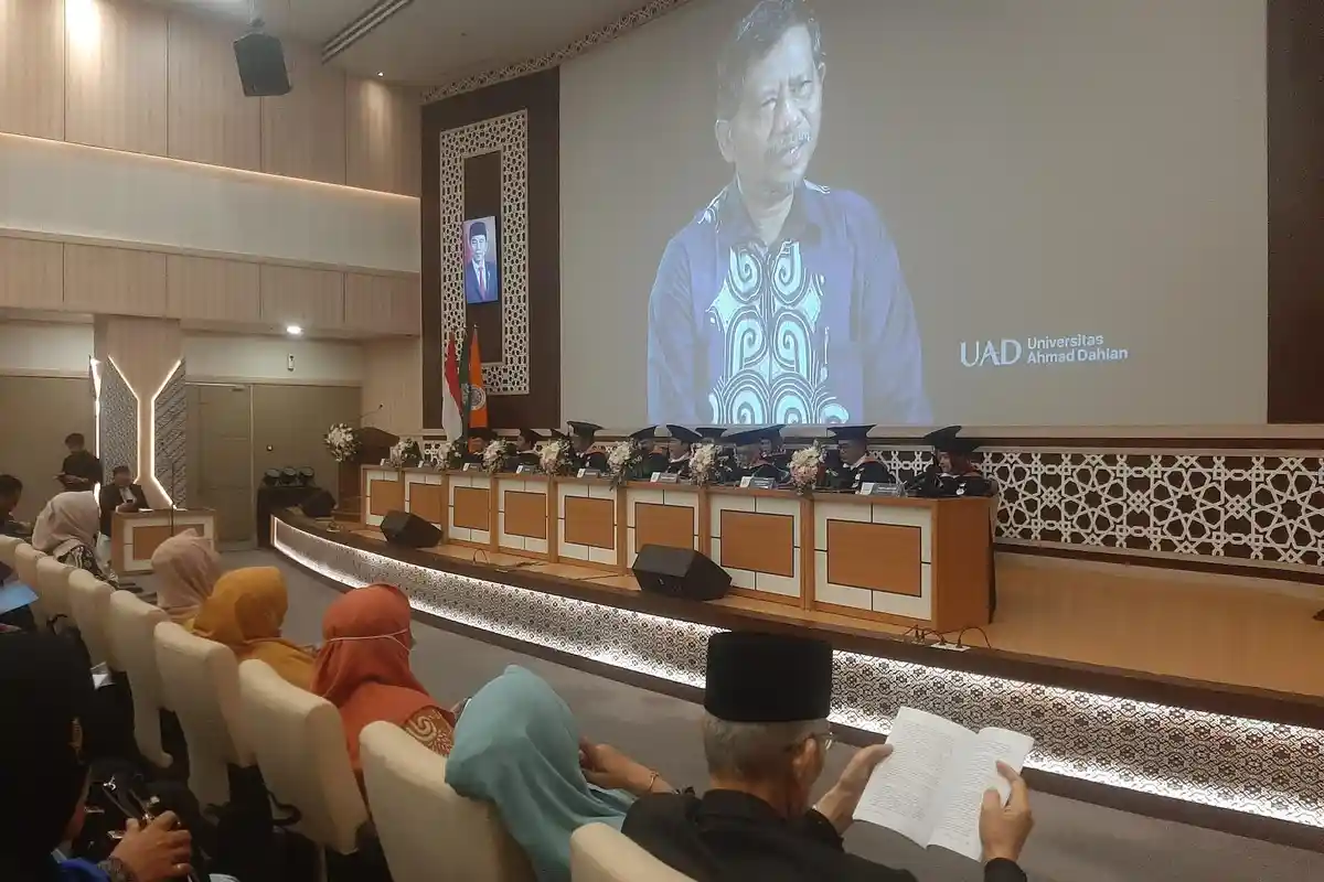 Rektor UAD Takjub dengan Karya Sains dan Tekonologi Saat Pengukuhan 3 Guru Besar