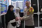 Kapolresta Mamuju Berikan SIM Gratis ke 10 Pelajar Berprestasi, Dorong Disiplin Berlalu Lintas
