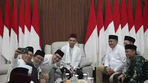 Jajaran-Forompimda-Kabupaten-Bogor-foto-bersama-Ustadz-Abdul-Somad.jpg