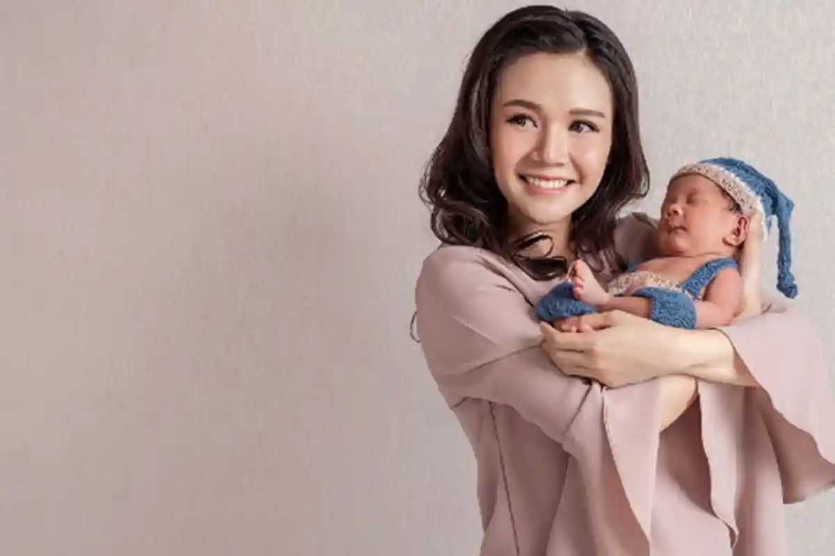 Atasi Problem ASI dengan Herbal, ASI Booster Mom Uung Praktis: Ekstrak Daun Kelor dan Ikan Gabus