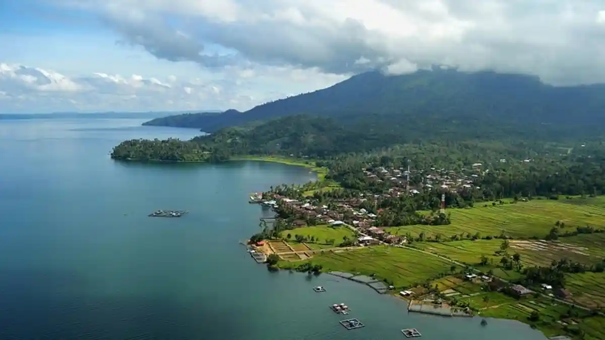 Begitu Cantik Nan Indah. Tapi Wisatawan Mengaku Malas ke Danau Ranau Karena Hal Ini