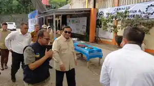 prabowo-kunjungi-tpa-banyumas.jpg