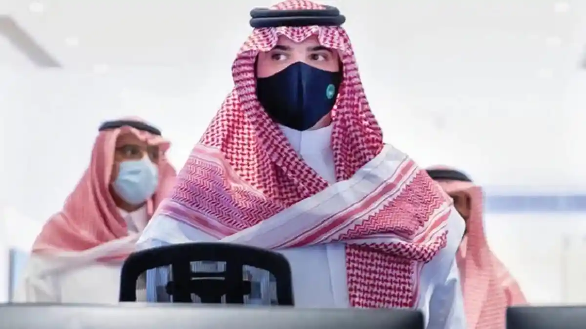 Menteri Dalam Negeri Arab Saudi Kunjungi Pusat Komando Mina, Pantau Jamaah Haji