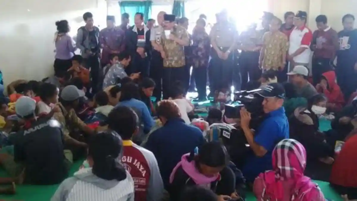 Pakde Karwo Bingung, Warga Bekas Pengikut Gafatar Cuek Disambut di Surabaya