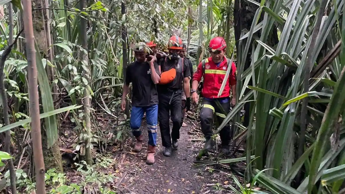 Dua WNA Korban Erupsi Gunung Dukono Ditemukan Tewas Tertimbun Pasir