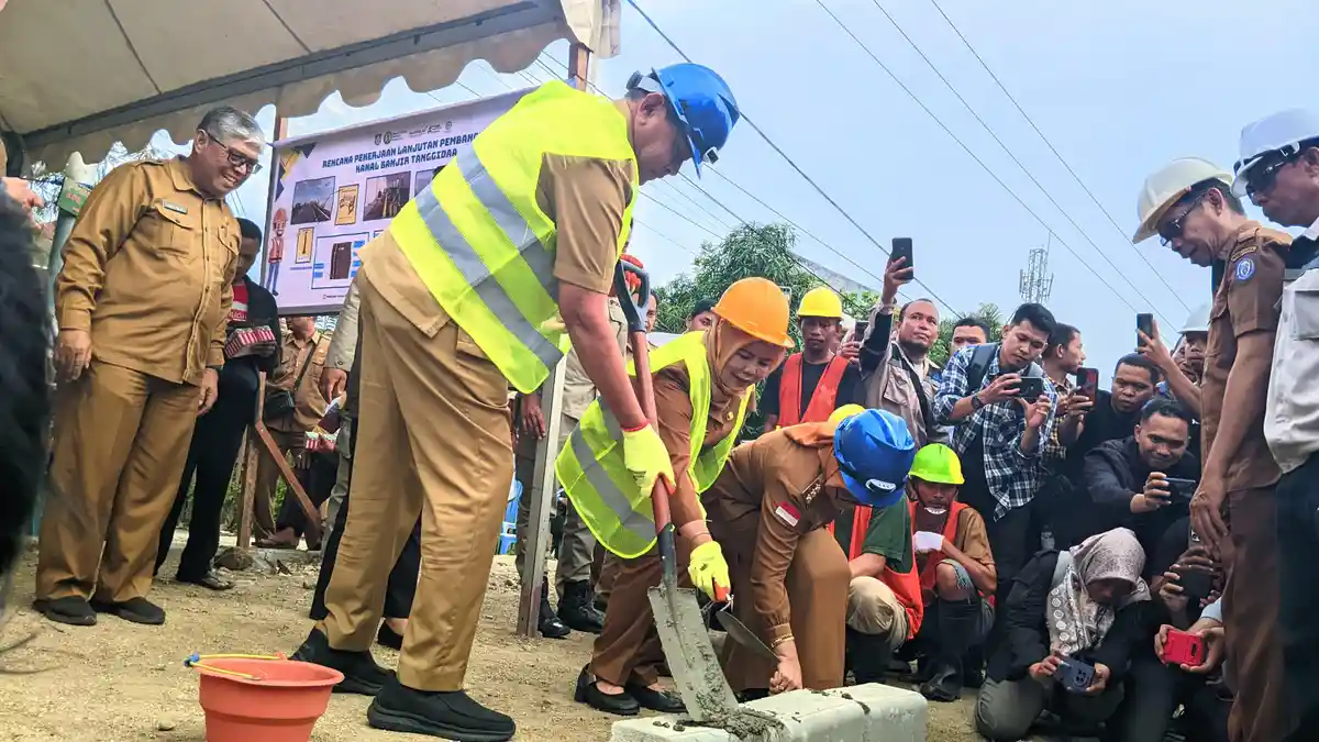 Gubernur Gorontalo Gusnar Ismail dan Wagub Idah Syahidah Kawal Proyek Pedestrian Kanal Tanggidaa
