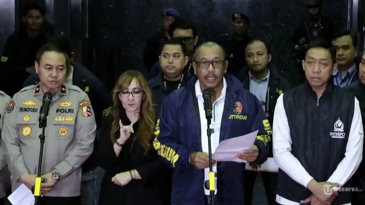 Markas Judi Online Internasional di Hayam Wuruk Digerebek, 321 WNA Ditangkap
