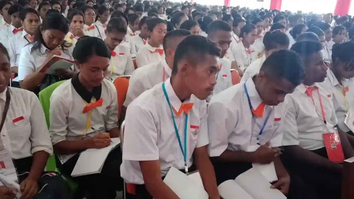 1.050 Mahasiswa Baru  Unipa Maumere Jalani  Pengenalan  Kampus, Ini Yang Dilakukan Para Mahasiswa