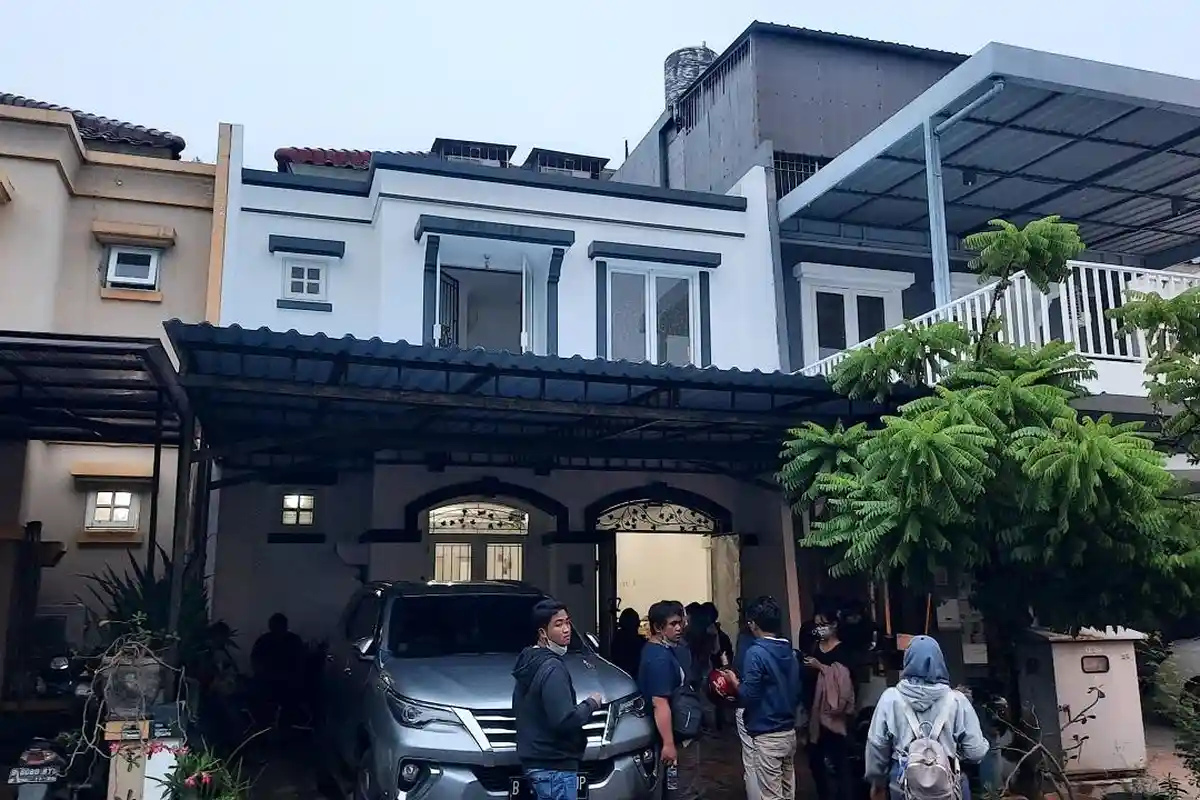 Rumah Mertua Vanessa Angel Dijaga Petugas Keamanan Usai Doddy Sudrajat Datang Ingin Jemput Gala Sky