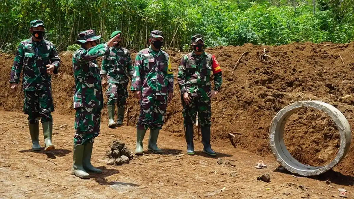 Waaster Kasdam IV Diponegoro Cek TMMD di Purbalingga, Ingatkan Pentingnya Sinergi Berbagai Pihak