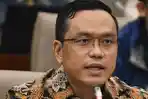 Direktur-Utama-PT-Pertamina-Persero-Simon-Aloysius-Mantiri-kena-semprot.jpg