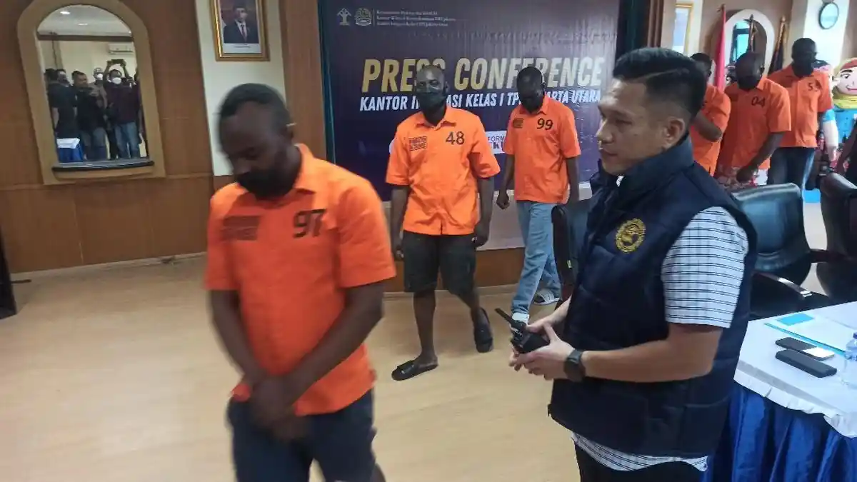 Paspor Mati Bertahun-tahun, Siasat WNA Rutin Pindah Apartemen Demi Kelabui Petugas Imigrasi