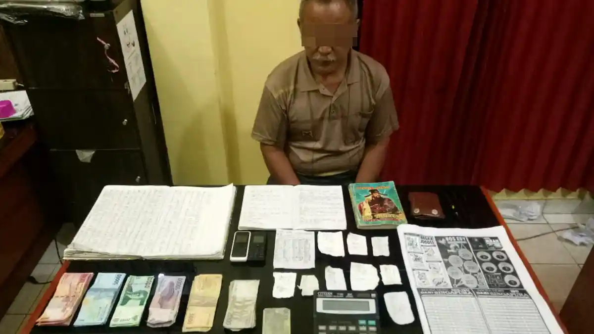 Jadi Bandar Togel, Kakek Ini Ditangkap Polisi dan Terancam Pidana 5 Tahun Penjara