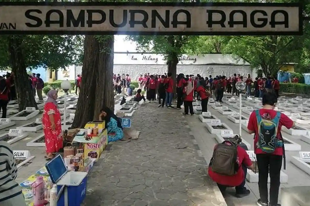 Tanamkan Jatidiri Bangsa, Mahasiswa UBP Karawang Datangi Monumen Rawagede