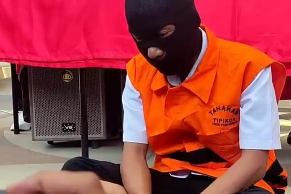 Kades di Gresik Korupsi Setengah Miliar Untuk Trading Saham dan Forex