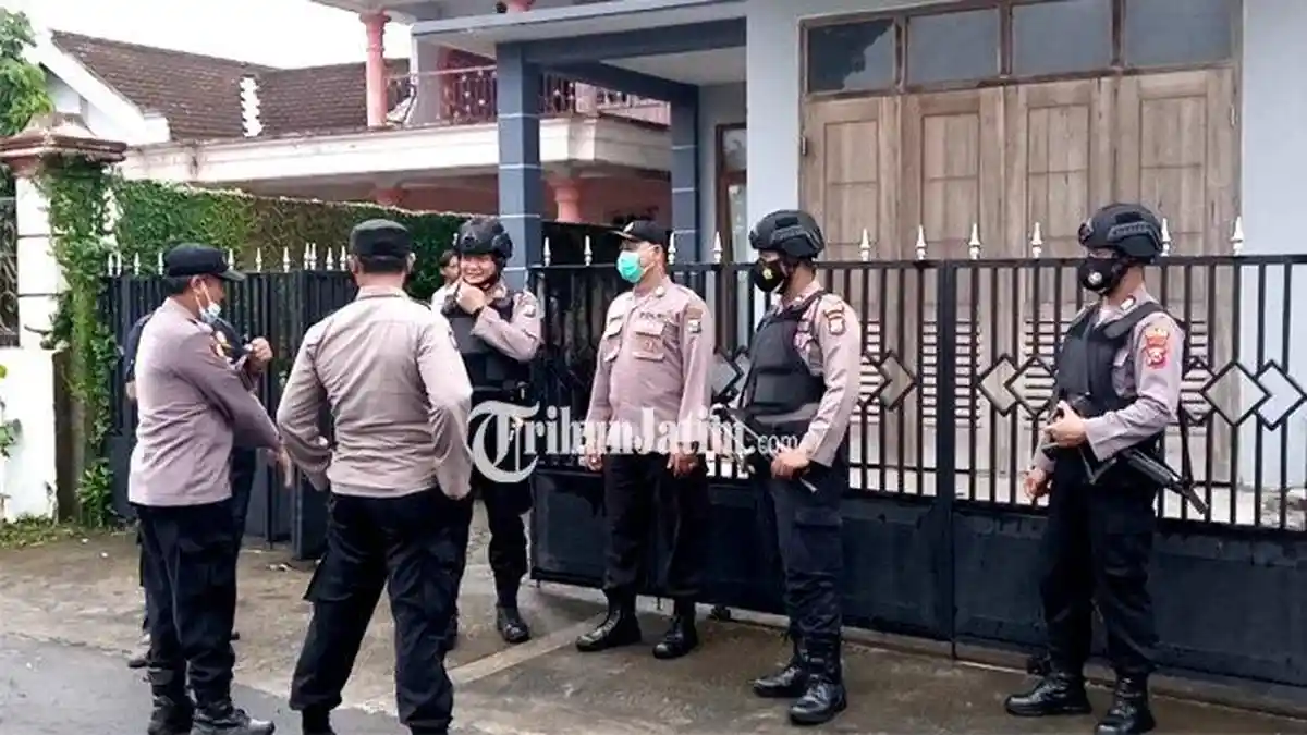 Warga Sebut DPO Terduga Teroris di Pasar Minggu Anggota FPI