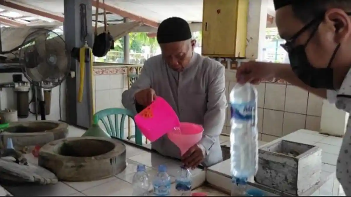 Air Gentong Bertuah Warisan Sunan Kalijaga Diyakini Miliki Ribuan Manfaat