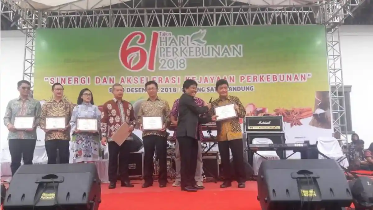 Perusahaan H Halim Raih Penghargaan Kementerian Pertanian Pada Puncak Hari Perkebunan 61
