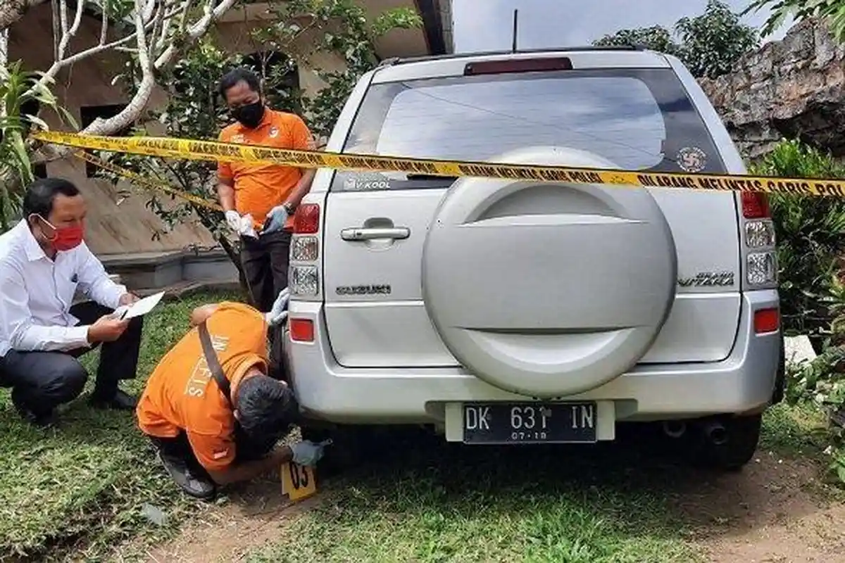 TRAGIS Pria Ini Tak Sadar Lindas Bayi ART Saat Mundurkan Mobil, Cuma 2 Kali Rasa Ada yang Mengganjal
