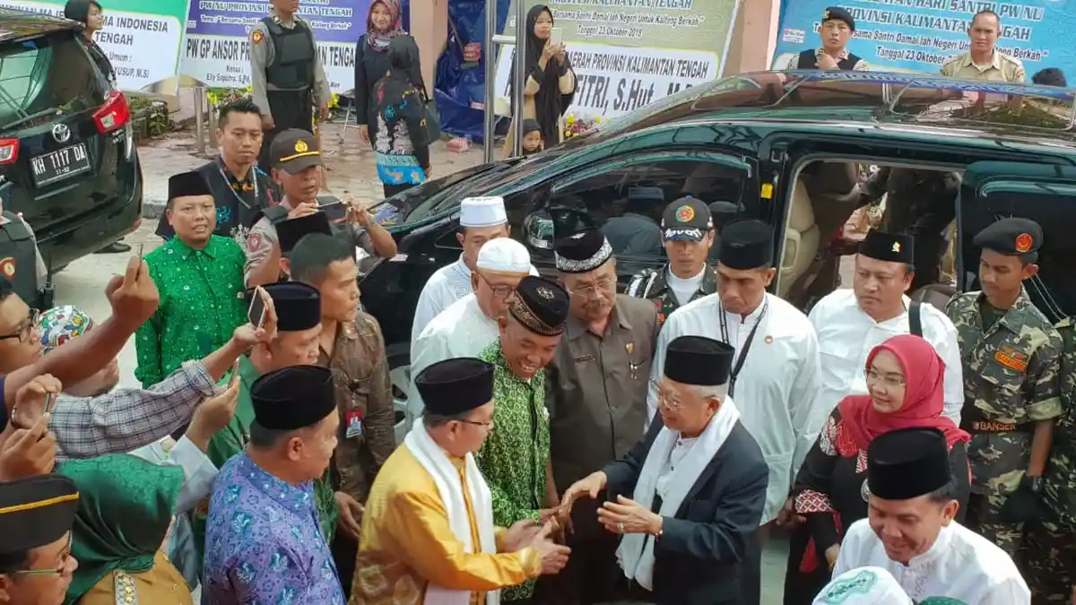 Kiai Maruf Hadiri Perayaan Hari Santri di Kalimantan Tengah