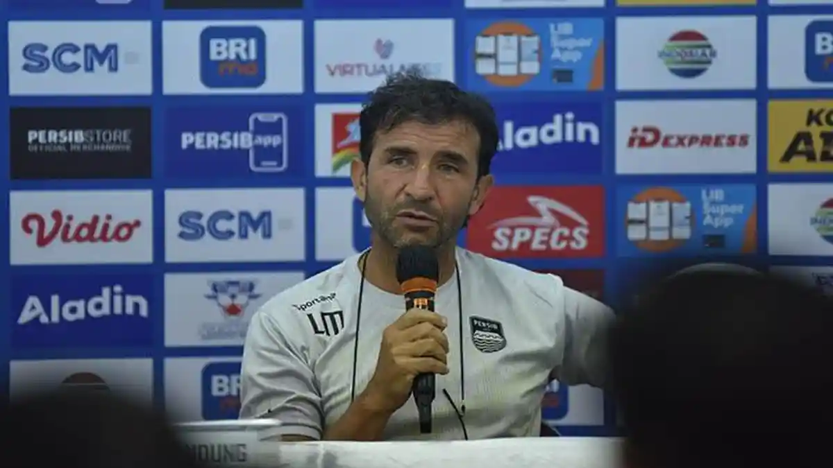 Jadwal Live Indosiar Big Match BRI Liga 1 2023/2024 Persib vs Arema FC Luis Milla Matangkan Taktik