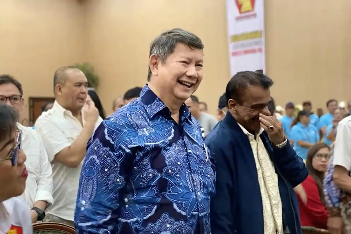 Potret Hashim Djojohadikusumo Hadiri Dialog Kebangsaan di Manado Sulawesi Utara