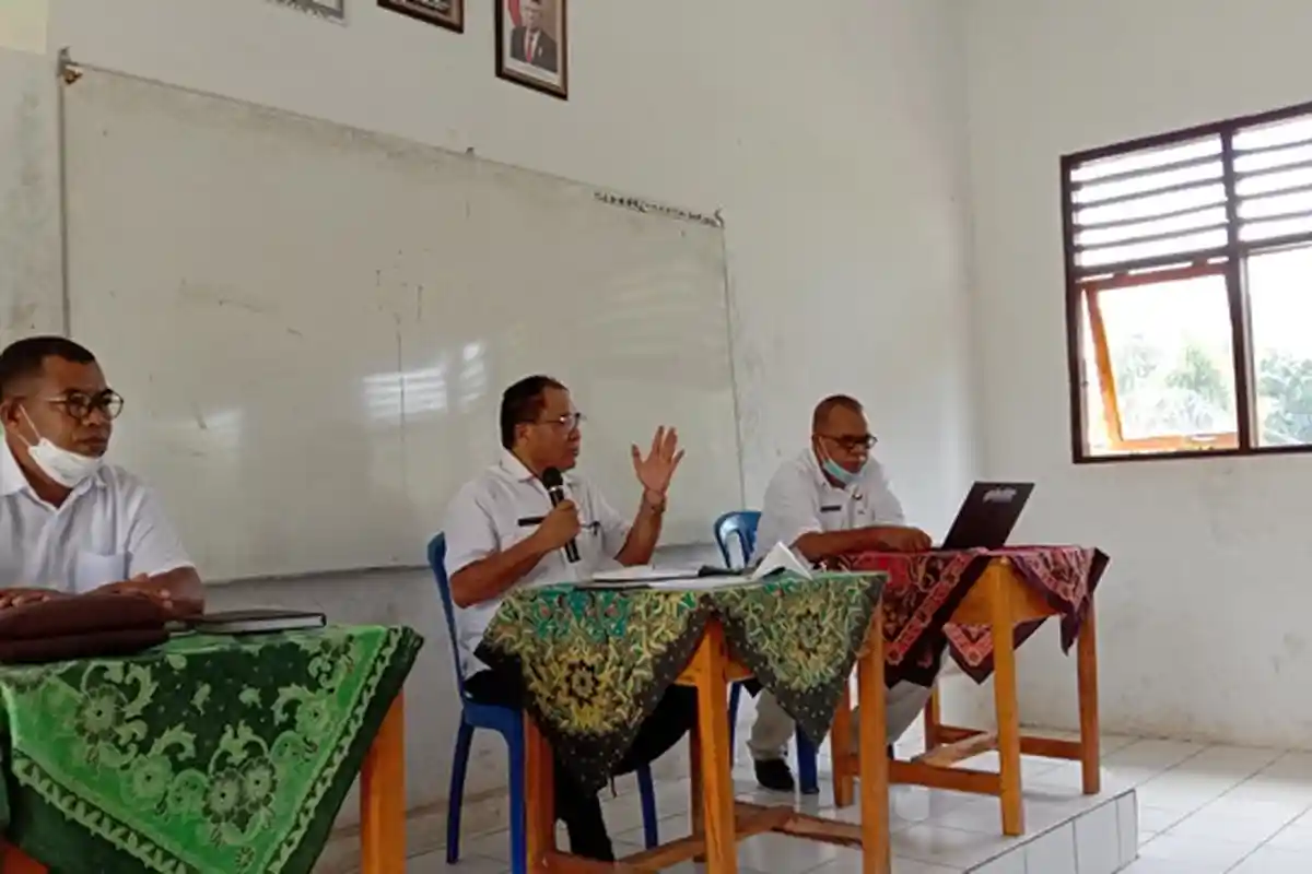 Dinas PPO Matim Gelar Rapat Evaluasi Try Out USBD & Verifikasi soal USBD Tingkat SMP Tahun 2021