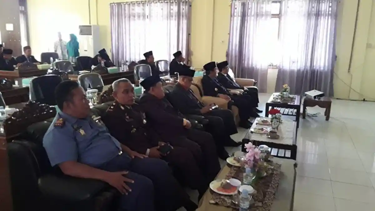 Bupati Hingga Kepala DPRD Bangka Tengah Dengar Pidato Presiden RI