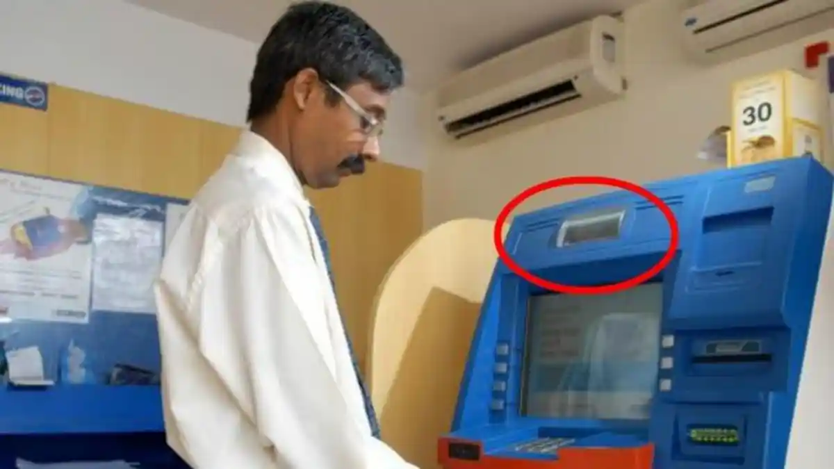 Luput dari Perhatian, Ternyata Ini Fungsi Cermin di Mesin ATM