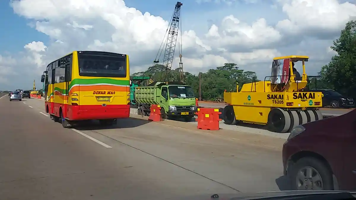 Jelang Puncak Mudik Lebaran Masih Ada Perbaikan Jalan di Tol Cipali