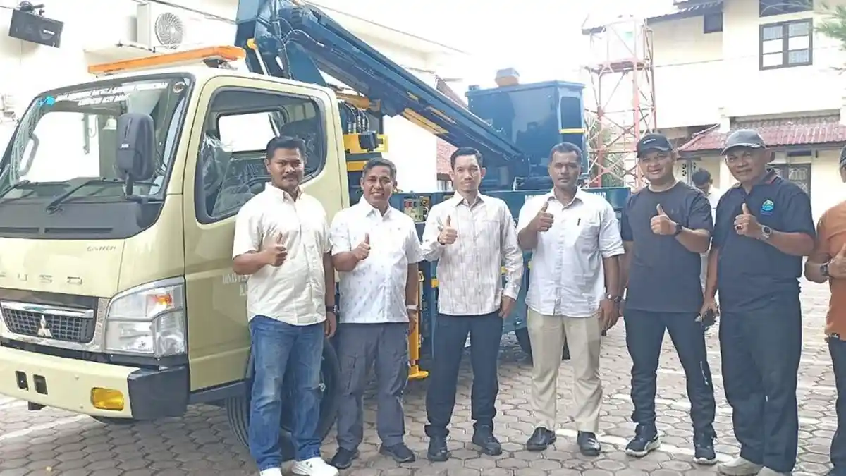 Pemkab Aceh Barat Perkuat Layanan Infrastruktur Permukiman Lewat Pengadaan Mobil Crane Skylift