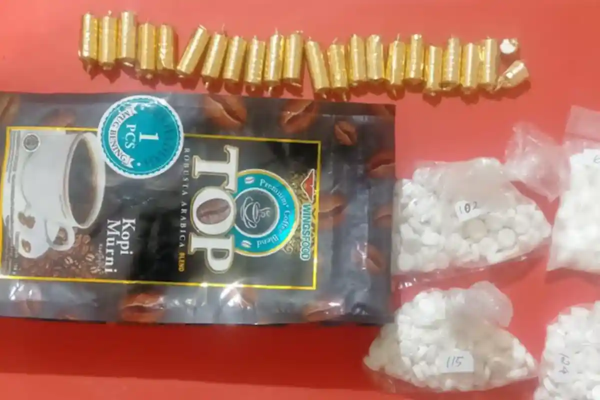 Polres Kediri Kota Cokok Pengedar Pil Dobel L, Modusnya Dikemas Seperti Permen