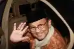 Mantan Presiden BJ Habibie Chek Up