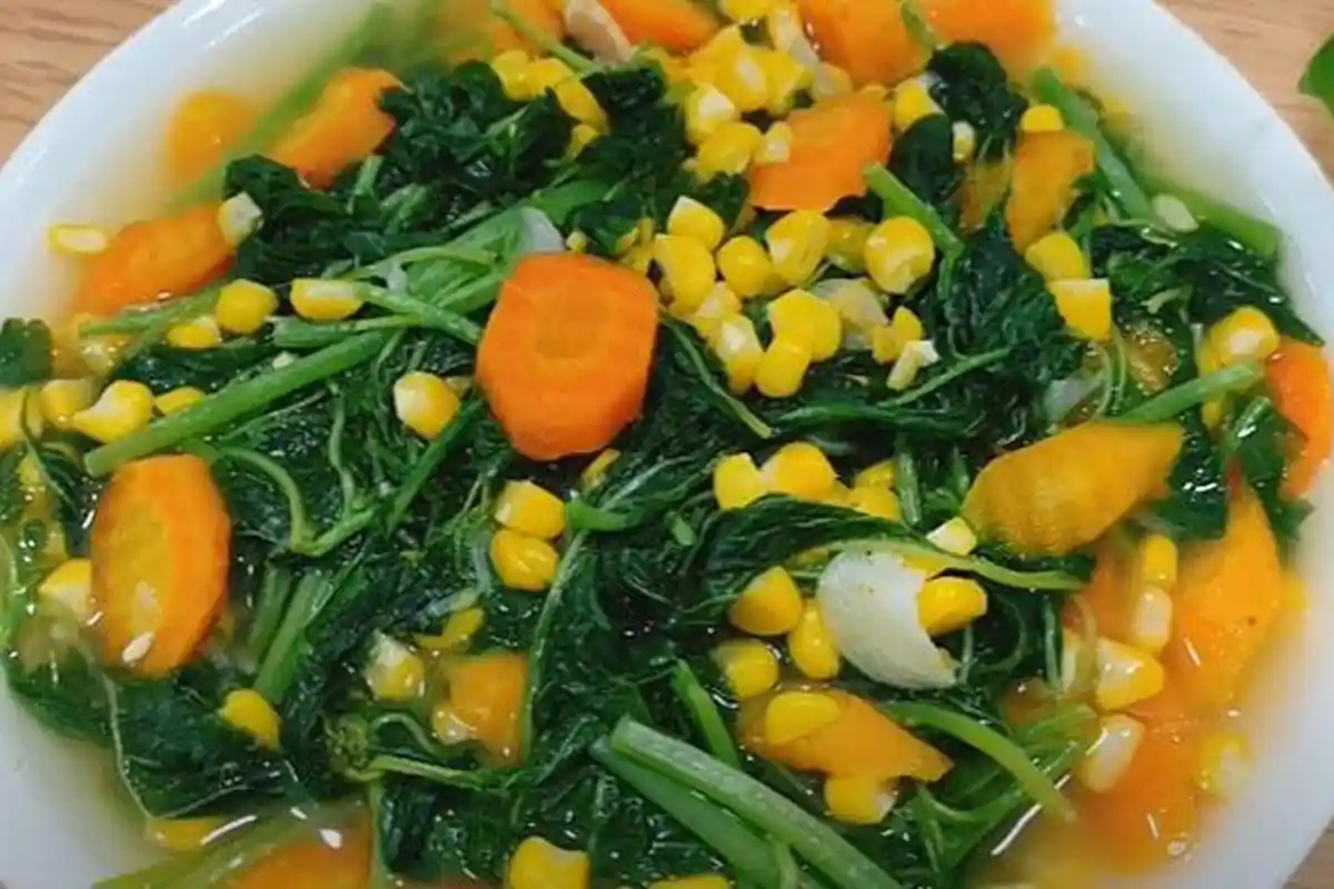 Resep Sayur Bayam, Masak Bayam Sebentar Saja Agar Warnanya Tetap Hijau