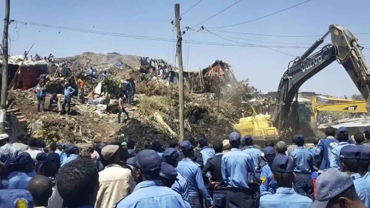 Sedikitnya 46 Orang Tewas Tertimbun Gunung Sampah di Ethiopia