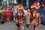 festival-kuliner-dan-seni-budaya-minangkabau-marakek-raso_20220903_002405.jpg