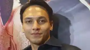 Aktor-Jefri-Nichol1222.jpg