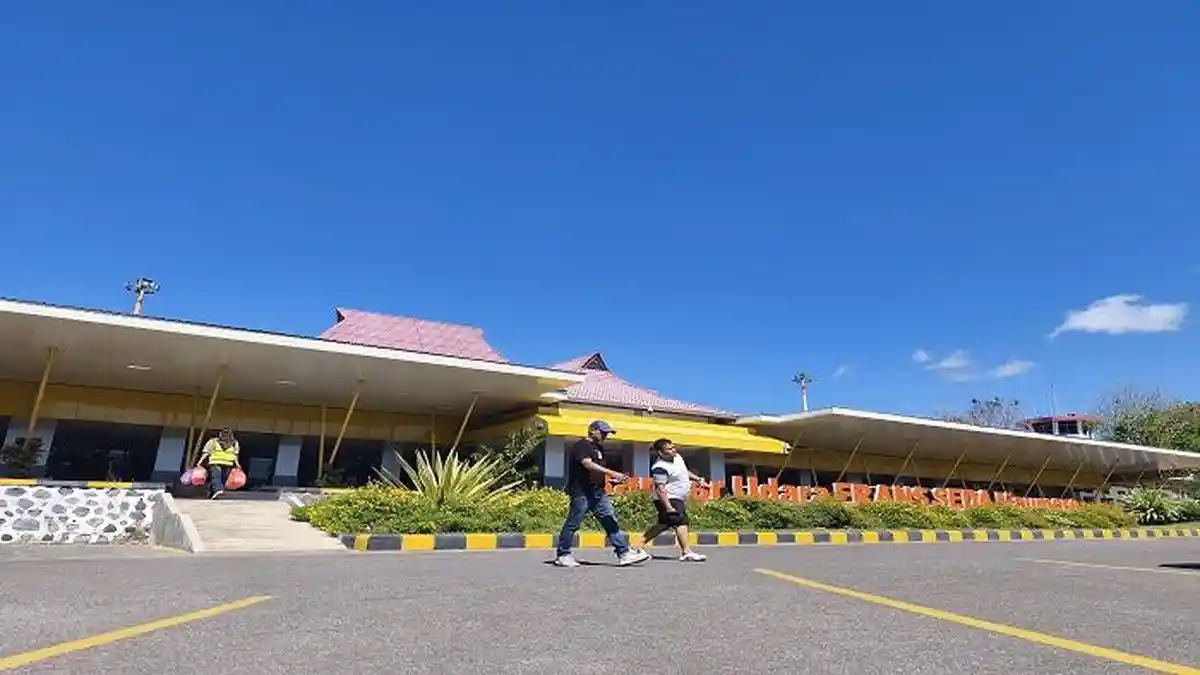 Dampak Erupsi Gunung Lewotobi Laki-laki, Bandara Frans Seda Ditutup Dua Hari - Pos-kupang.com