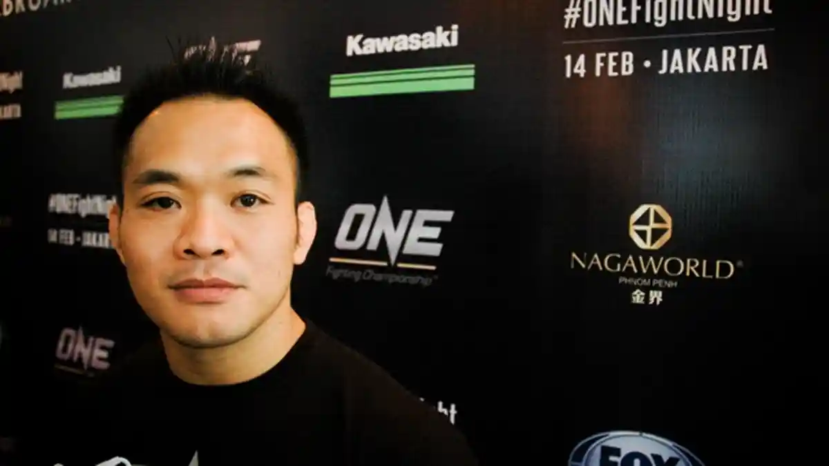 Fransino Tirta Waspadai Tangan Kiri Jens Pulver