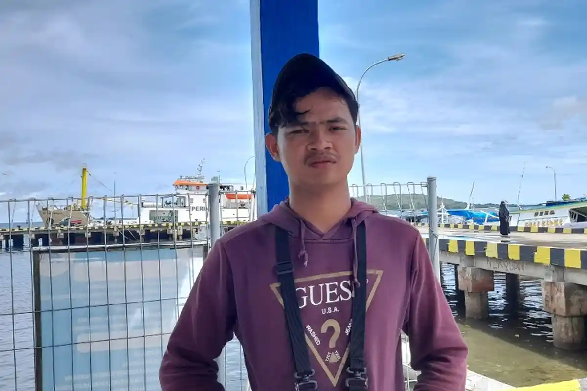 Penumpang Kapal Perintis di Pelabuhan Mamuju Minta Dermaga Feri Segara Difungsikan