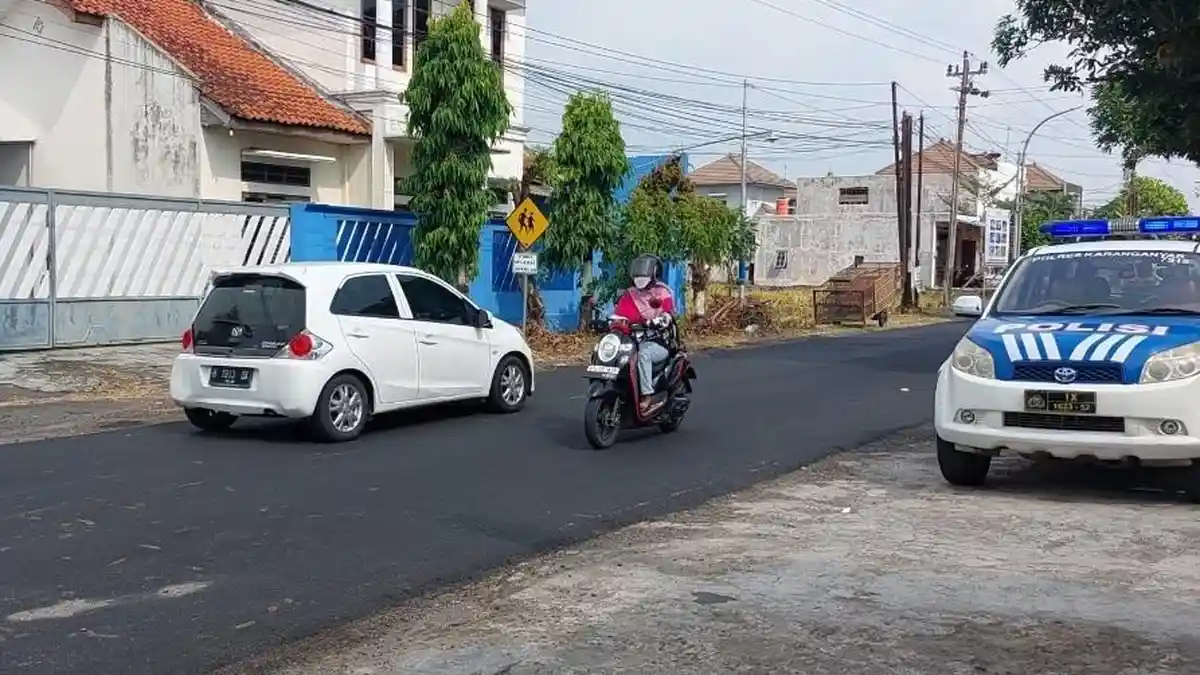 Polisi Buru Pengemudi Truk Yang Kabur Setelah Menabrak Pemotor Hingga Tewas di Karanganyar