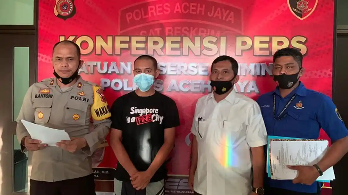 Azhar Abdurrahman Penjamin Kebebasan RFR, Remaja Perakit Senjata