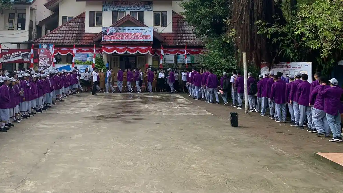 Bersalaman, Jadi Cara SMA Kristen Ambon Bangun Karakter Siswa