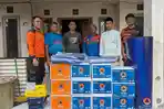 Tim-BPBD-Bondowoso-saat-memberikan-bantuan-logistik-ke-Dusun-Magarsari.jpg