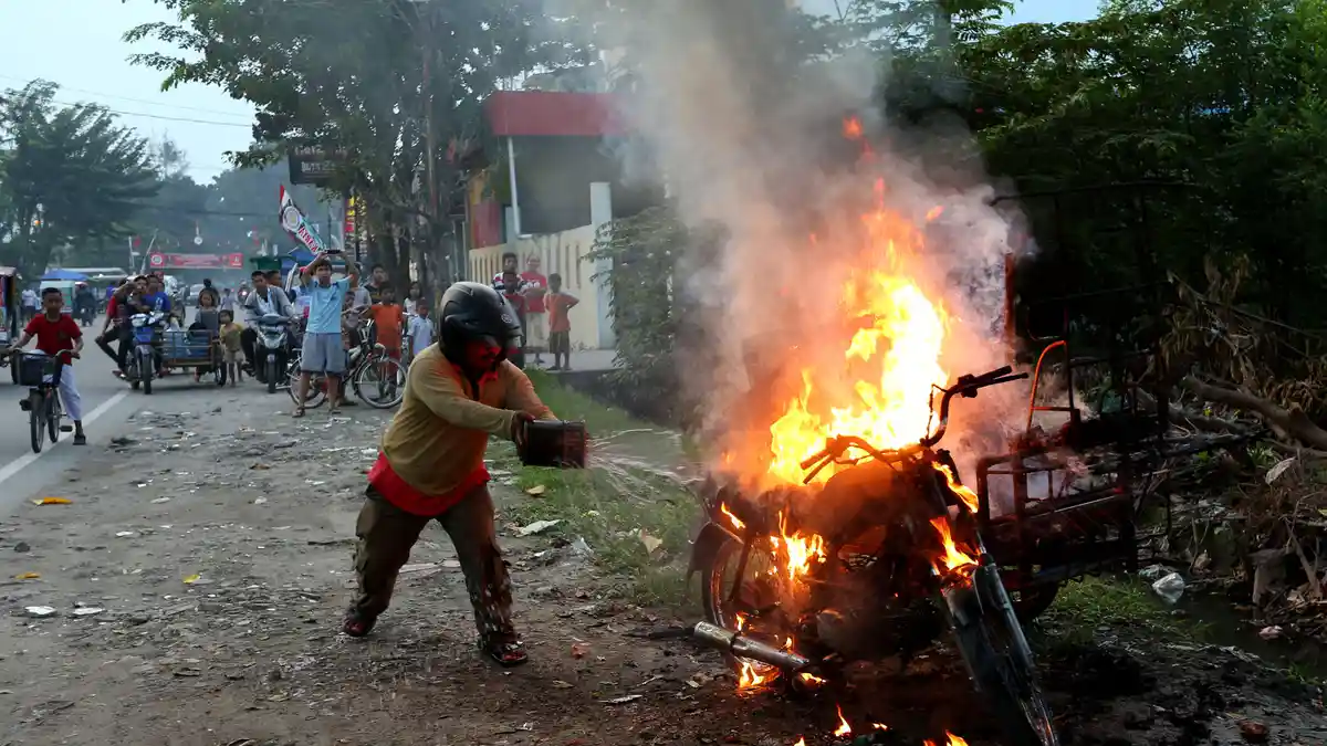 Motor Matik di Pasar Minggu Ludes Terbakar, Pemiliknya Mengaku Baru Selesai Diservis