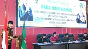 020526-PEMBENTUKAN-PERDA-Walikota-Padang-Fadly-Amran.jpg