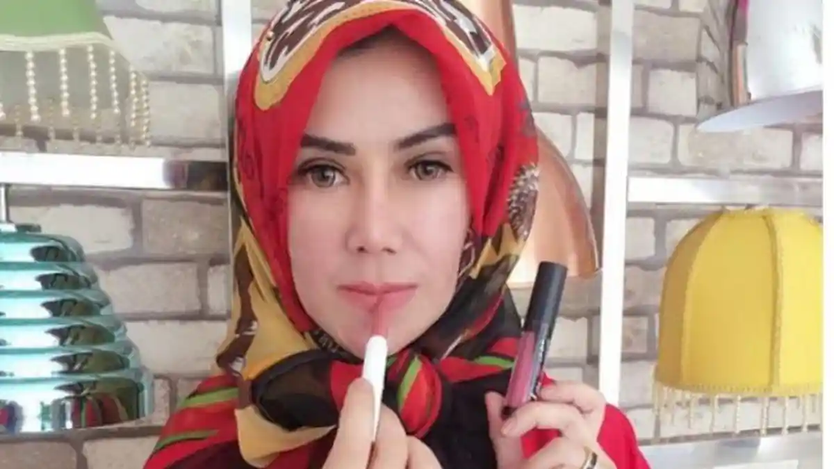 Foto Transferan Uang dari Ayu Ting Ting Beredar, Ibunda Raffi Ahmad Kasih Ancaman