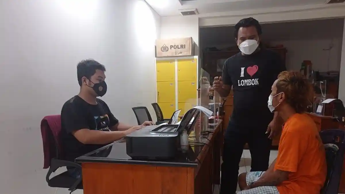 Penjual Kopi di Terminal Mandalika Mataram Nyambi Jual Sabu pada Para Sopir